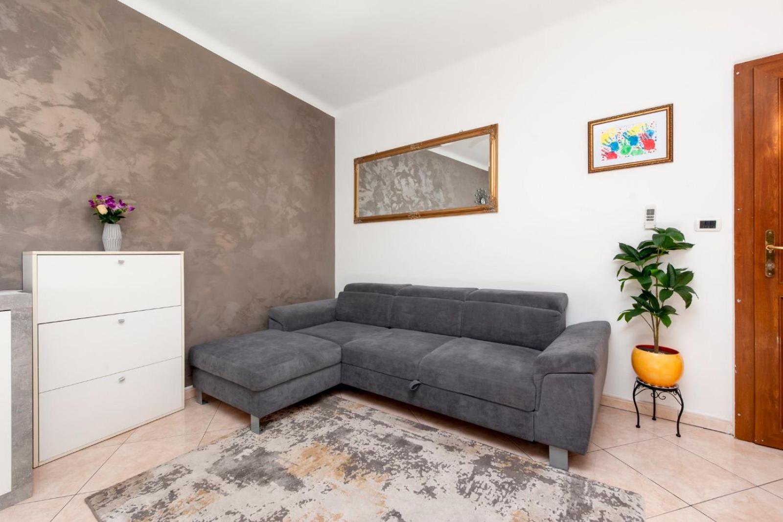 Apartment Rogic 로비니 외부 사진