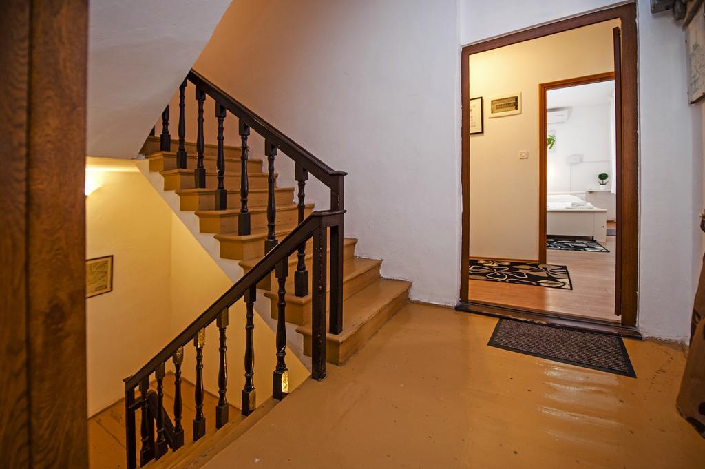 Apartment Rogic 로비니 외부 사진